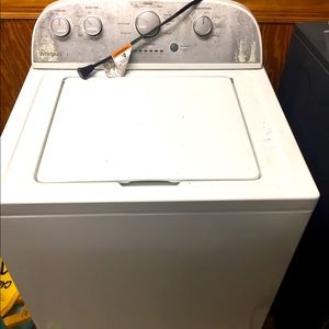 White pool Washer